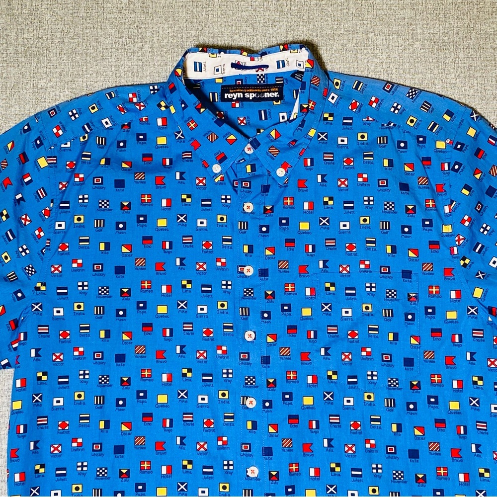 Reyn Spooner Charlie Foxtrot Men’s Size XL Signal Flags Nautical Hawaiian Shirt